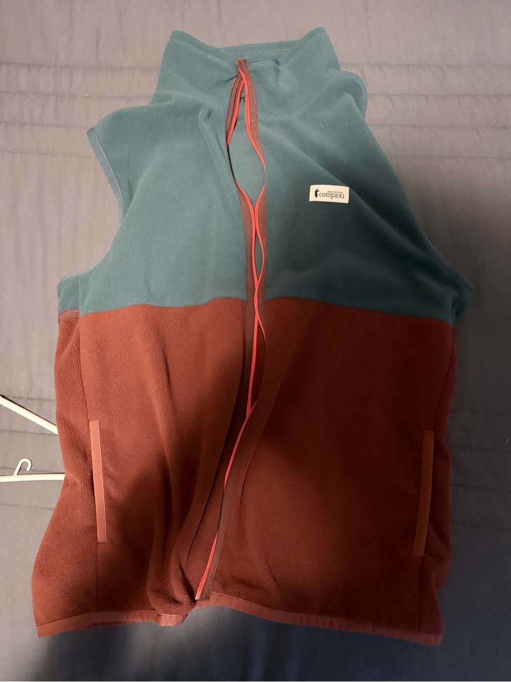 cotopaxi Teal and Rust mens large Colorblock Fleece Vest